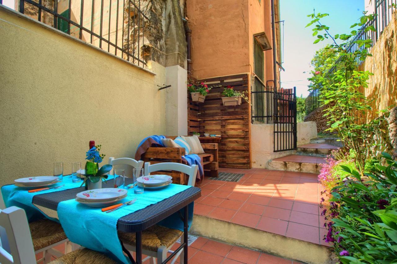 Willa Casa A 2 Passi Dal Mare Con Patio Privato Imperia Zewnętrze zdjęcie