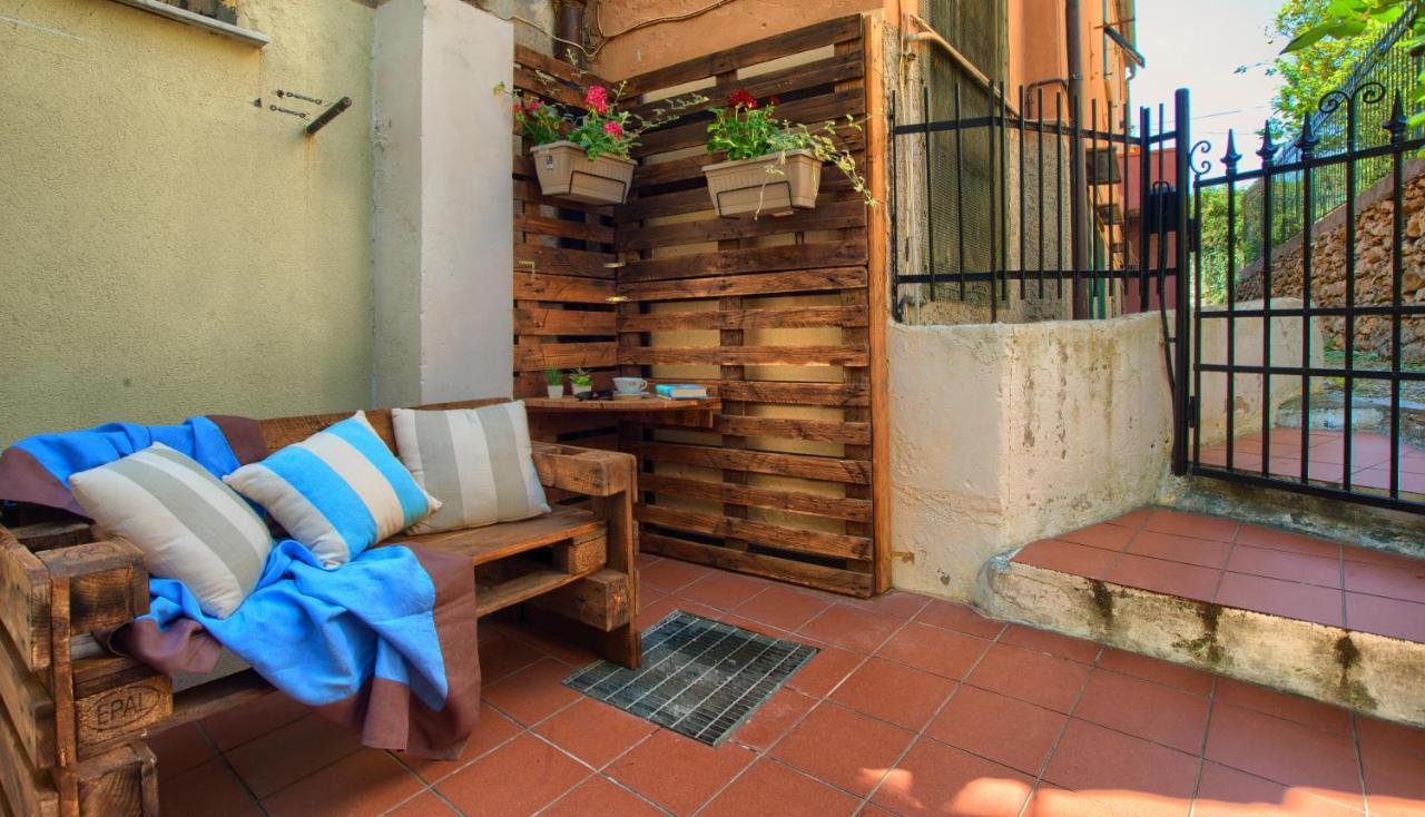 Willa Casa A 2 Passi Dal Mare Con Patio Privato Imperia Zewnętrze zdjęcie