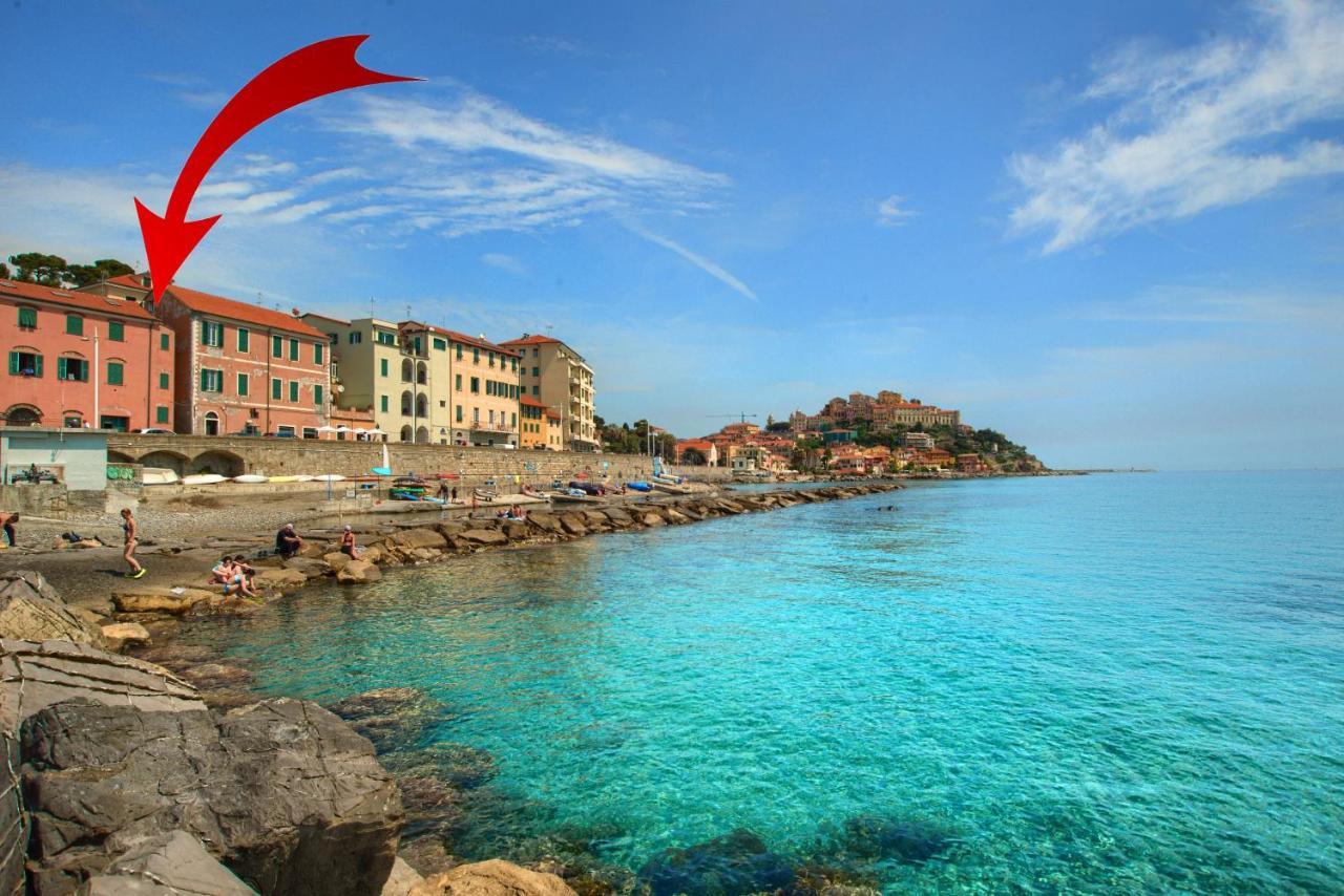 Willa Casa A 2 Passi Dal Mare Con Patio Privato Imperia Zewnętrze zdjęcie